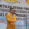 Dilantik Sebagai Ketua MKGR Sulsel, Taufan Pawe Janji Kembalikan Kejayaan