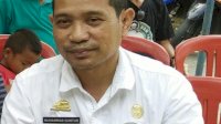Walau Diliburkan, Siswa SMP 18 Makassar Tetap Belajar Pakai Aplikasi Smartphone ﻿