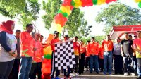 Ketua DPRD Ikut Melepas Peserta Jalan Sehat Temu Alumni FHU
