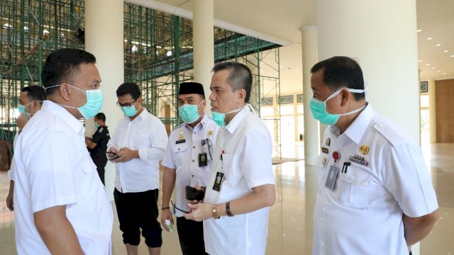 580 Masjid di Bantaeng Mulai Disemprot Disinfektan