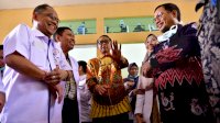 Gubernur Sulsel Pantau Pasien yang Di Observasi