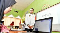 Nurdin Abdullah Semangati Peserta UNBK