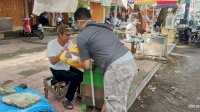 Andir Rio Bagi 1.000 Sembako dan APD ke Warga Bonw