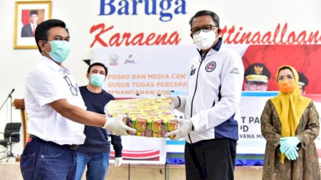 Bersatu Lawan Covid-19, Bantuan Sembako dan APD Mengalir ke Pemprov Sulsel