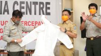 Gubernur Beri Penghargaan Pembangunan Daerah untuk Bantaeng