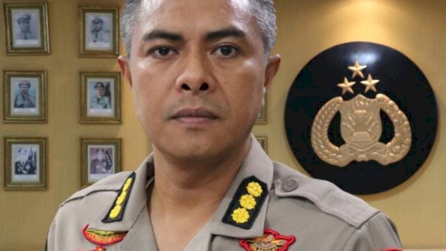 Makassar PSBB, Polda Sulsel Salurkan 1.000 Paket Makanan Setiap Hari