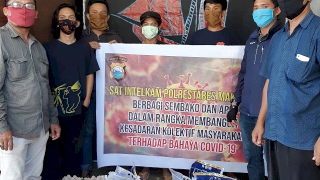 Intelkam Polrestabes Makassar Salurkan  Sembako dan APD ke Asrama Mahasiswa Bulukumba