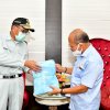 Gubernur Serahkan Bantuan APD ke Bupati Jeneponto
