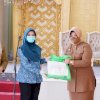 Biro Adpim Sulsel Serahkan Bantuan Sembako untuk Warga Terdampak Covid-19