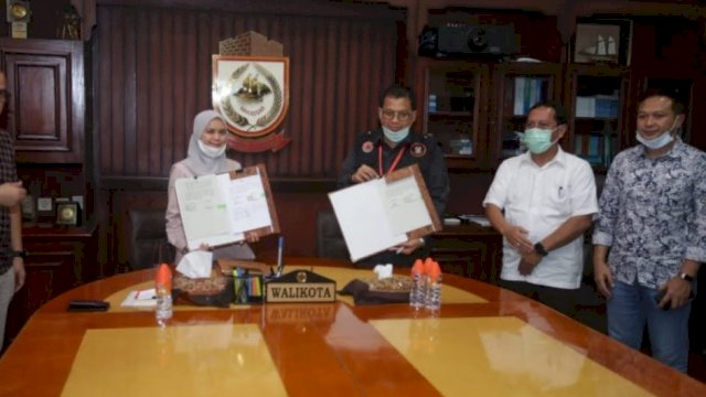 Pemkot Makassar Terima Aset Dari KOK