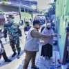 Iqbal Suhaeb Serahkan Langsung Bantuan Sembako