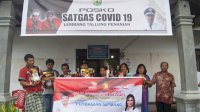 Firmina Tallulembang Salurkan Bantuan Sembako ke Warga Toraja