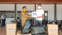 RMS Salurkan Bantuan Ribuan APD ke Tiga Daerah