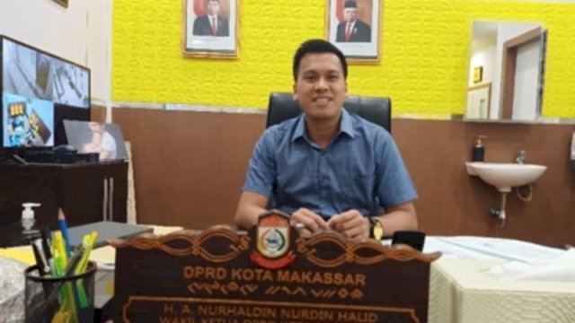 Nurhaldin NH Bagikan APD Ke Tenaga Medis