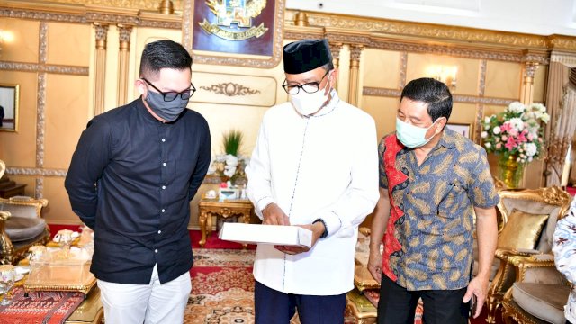PT. Bomar dan PT. Tjakrindo Mas Sumbang Sembako Lewat Gugus Tugas Covid-19