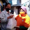 Setelah Penyemprotan Disinfektan dan APD, Kosgoro Sulsel Bagikan Paket Sembako