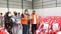 Bantuan Sembako Presiden Tiba di Makassar