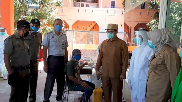 Iqbal Sisir Pasar Tradisional Ajak Penjual Rapid Test