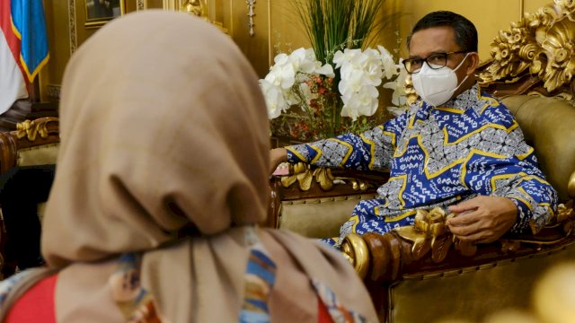 Gubernur Kembali Terima Bantuan Senilai Ratusan Juta dari BUMN dan Swasta