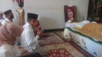Pj Walikota Melayat Kerumah Duka Almarhumah Ibunda Kepala Bapenda Kota Makassar
