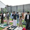 Nurdin Abdullah dan Keluarga Salat Idul Fitri di Kediaman Pribadi
