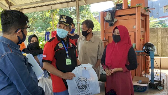 Prof Yusran Apresiasi Masyarakat yang Kelola Bank Sampah