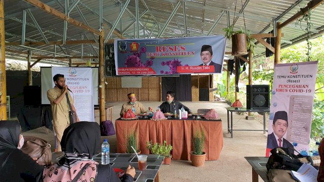 Reses Dengan Protokol Kesehatan, Rusdin Tabi Disambut Warga Enrekang