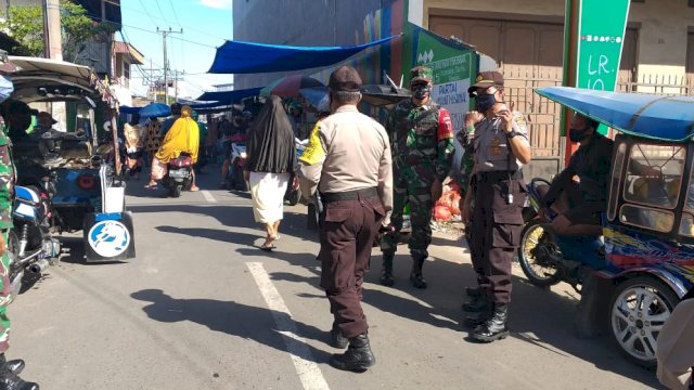 Patroli Gabungan Personil Polda Sulsel, Pastikan Warga Patuhi Protokol Kesehatan