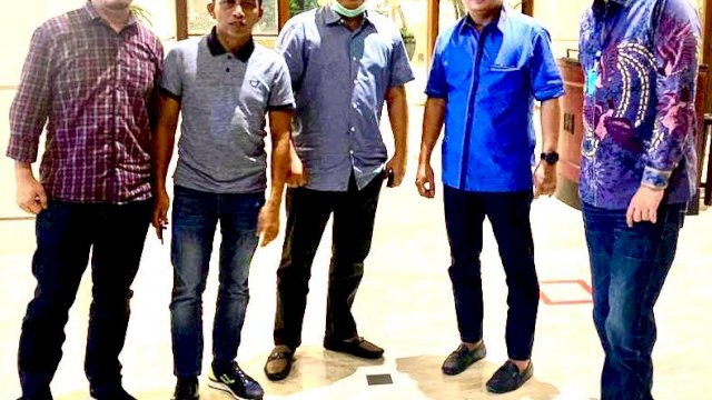 TROTOAR.ID, MAKASSAR- Ketua DPW Partai Nasdem Sulsel Rusdi Masse (RMS) dan Ketua DPD Gerindra Sulsel, Andi Iwan Aras (AIA), menggelar pertemuan di salah satu hotel di Jakarta, Sabtu (27/06/2020) dinihari.