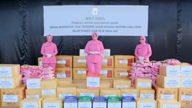 Bhayangkari Sulsel Kirim Bantuan Ke Korban Bencana Banjir Lutra