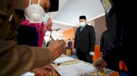 Abdul Hayat Lantik Sepuluh Pejabat Fungsional RSUD Sayang Rakyat