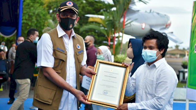 Dony Monardo Beri Santunan Lima Keluarga Tenaga Medis Korban Covid-19 di Sulsel