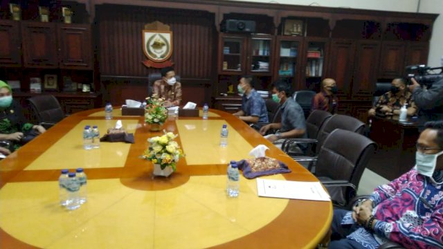 Cegah Penularan Covid-19 di Makassar, PT Djabesdepo Bantu 21 Wastafel