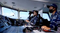 Kapal Perang TNI AL dan Pesawat TNI AU Boeing 737 Unjuk Kekuatan