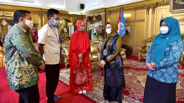 Kondisi pandemi yang saat ini masih mewabah nyaris di semua daerah membuat Pertamina berinisiatif untuk kembali membangkitkan roda perekonomian dengan menyentuh sektor UMKM. Usaha Mikro Kecil dan Menengah juga memiliki peran dalam pergerakan ekonomi.
