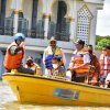 Gubernur Serahkan Bantuan Darurat Rp 1,4 Miliar untuk Banjir Wajo