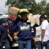 Syahar Serahkan Bantuan Nasdem ke Masamba