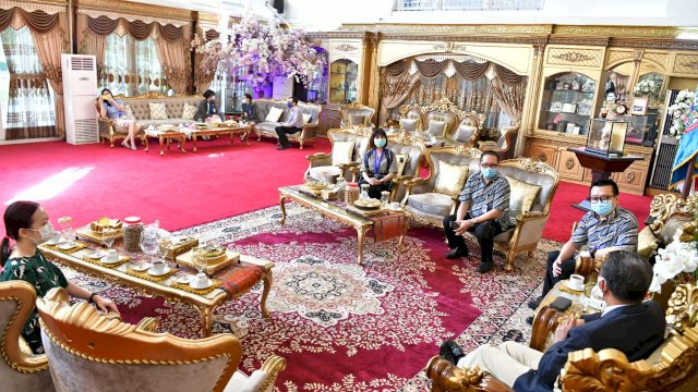 Bank Mayapada Sumbang Dua Unit Mobil untuk Penanganan Covid-19 Sulsel