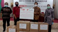 Kawan Lama Foundation Donasikan 5000 Masker Dan 75 Liter Hand Sanitizer Ke Pemkot Makassar.