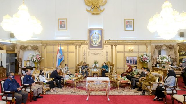 Gubernur – CEO ASEI Bina Holding Tandatangani MoU Investasi