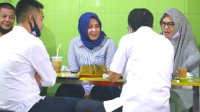 Ngopi Bersama Warga, Fatmawati di Sebut Pemimpin Sombere