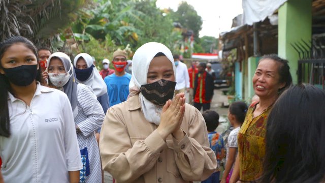 Berbaur Tanpa Sekat, Fatmawati Nikmati Keliling Masuk Lorong