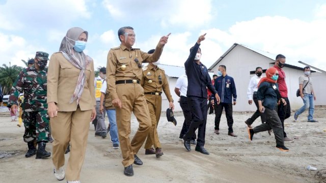Gubernur Sulsel Pantau Kesiapan Bandara Buntu Kunik Toraja