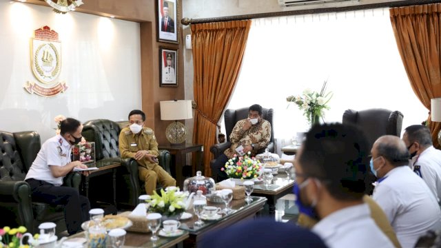 Makassar Segera Miliki Bus Wisata Gratis