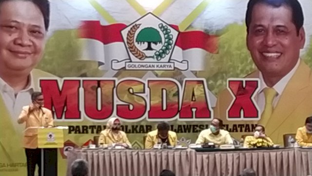 Para “Dewa” Dan “Nabi” Di Partai Golkar