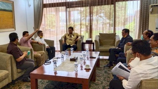 Berteman Airlangga, Taufan Pawe Laporkan Hasil Musda