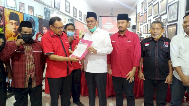 PDIP Tetapkan Usung Suardi Saleh-Andi Mirza Riogi di Pilkada Barru