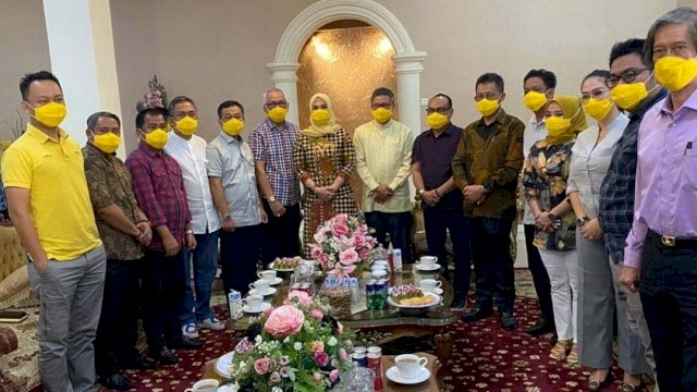 TP Kumpul Seluruh Anggota Fraksi di Kediaman Dinas Ina Kartika Sari