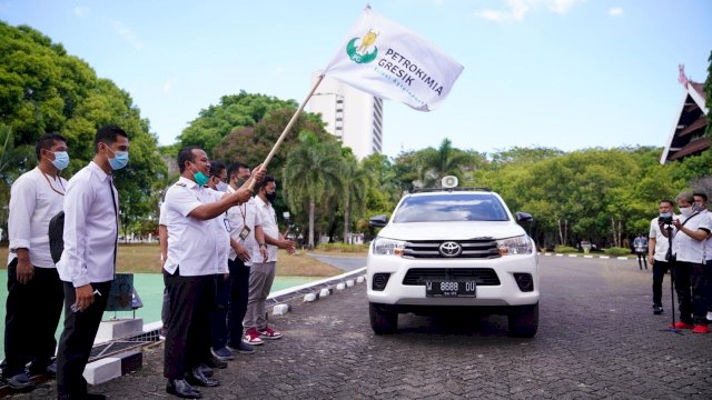 Beri Manfaat Untuk Petani, Wagub Sulsel Launching Mobil Uji Tanah PT Petrokimia Gresik