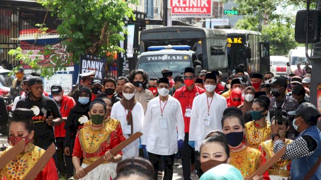 Pemimpin untuk Semua, Pendaftaran DILAN ke KPU Diiringi Budaya 4 Etnis